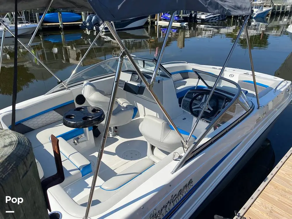 2020 Hurricane sundeck ob 191