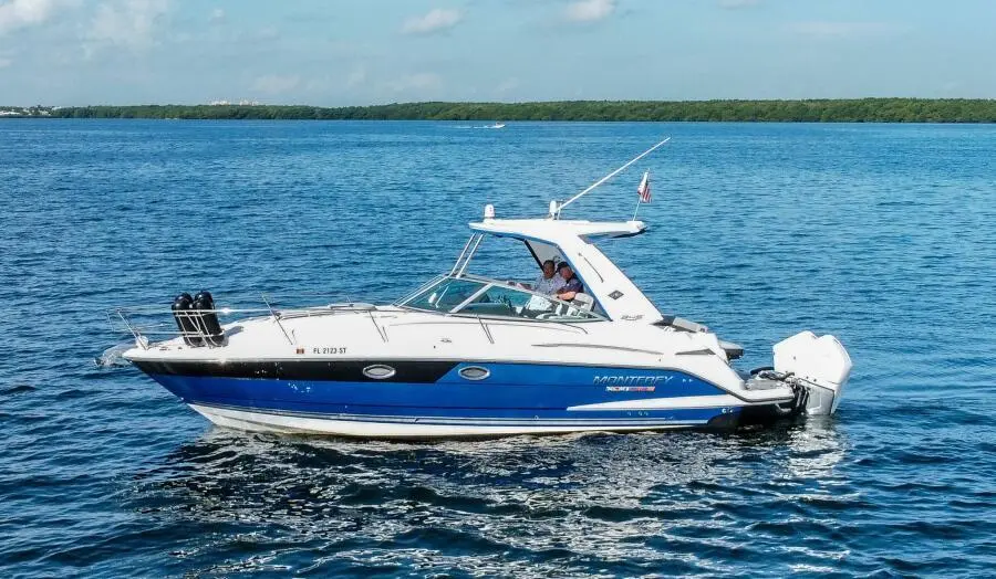 2019 Monterey 345 sport yacht