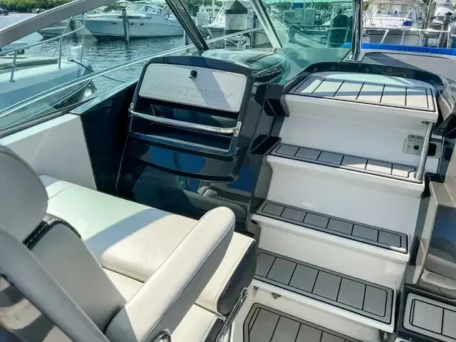 Monterey 345 Sport Yacht