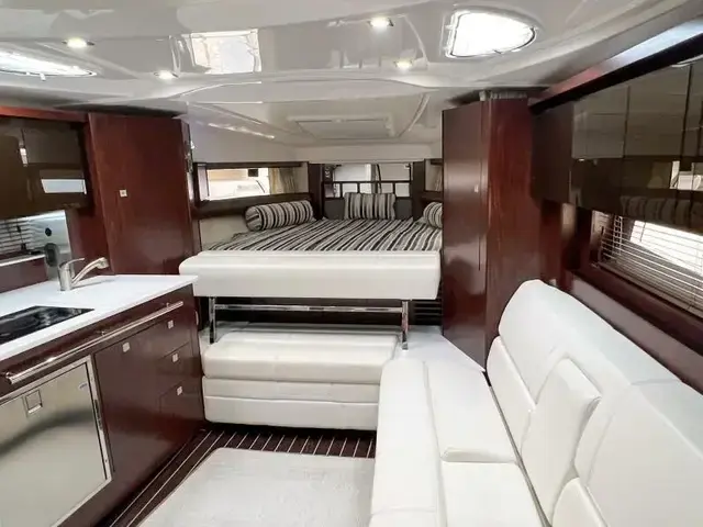 Monterey 345 Sport Yacht