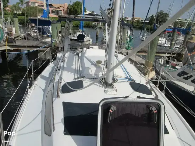 Hunter 320