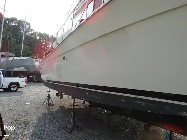 Chris Craft Corinthian 380