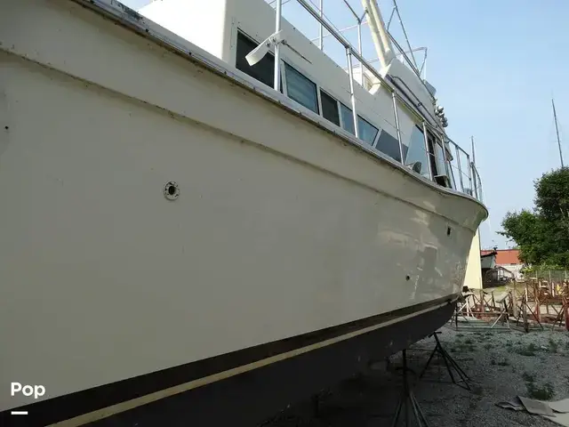 Chris Craft Corinthian 380