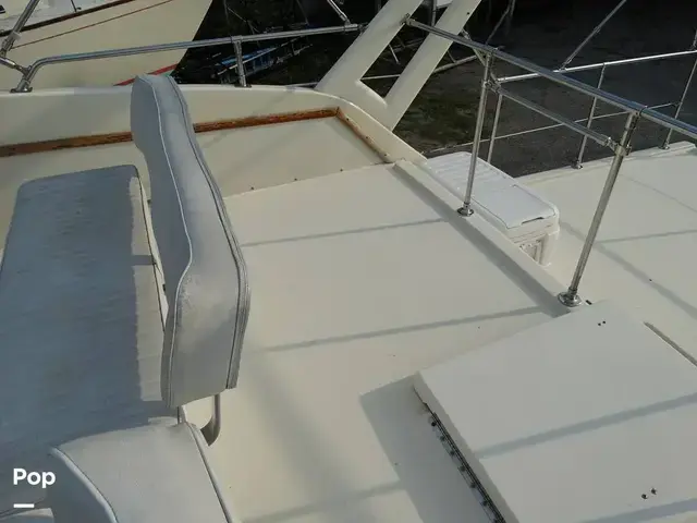 Chris Craft Corinthian 380