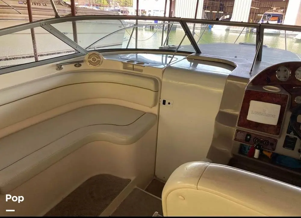 2005 Rinker fiesta vee 320