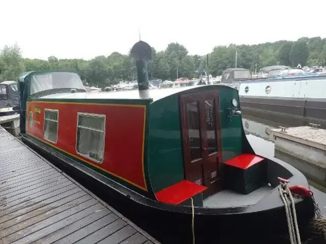 Narrowboat Mike Sivewright Owl Class