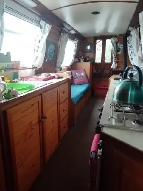 Narrowboat Mike Sivewright Owl Class