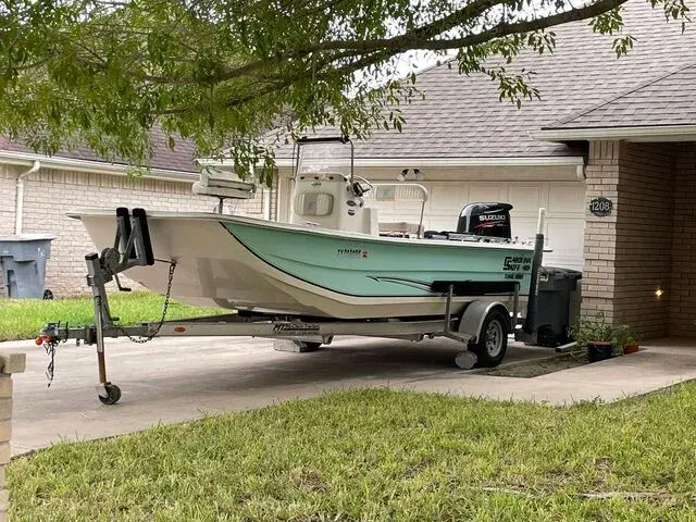 CAROLINA SKIFF LLC 198 DLX Tunnel