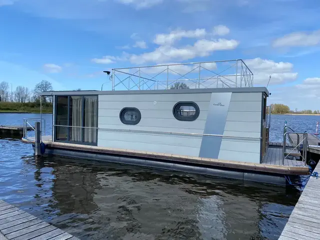 Campi Boats 400 Houseboat