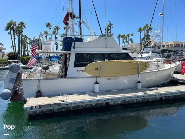 Mainship 34 Trawler