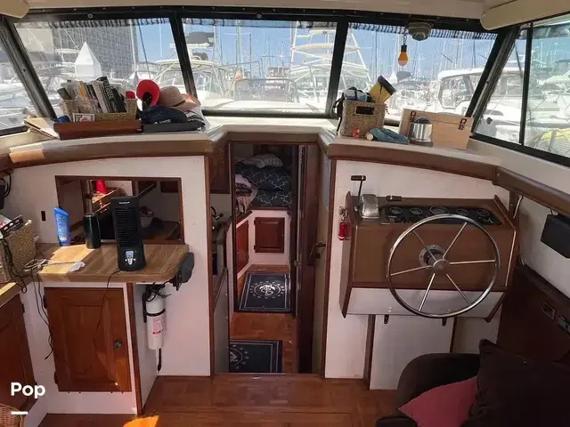 Mainship 34 Trawler