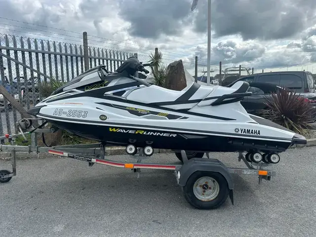 Yamaha Boats HO Cruiser