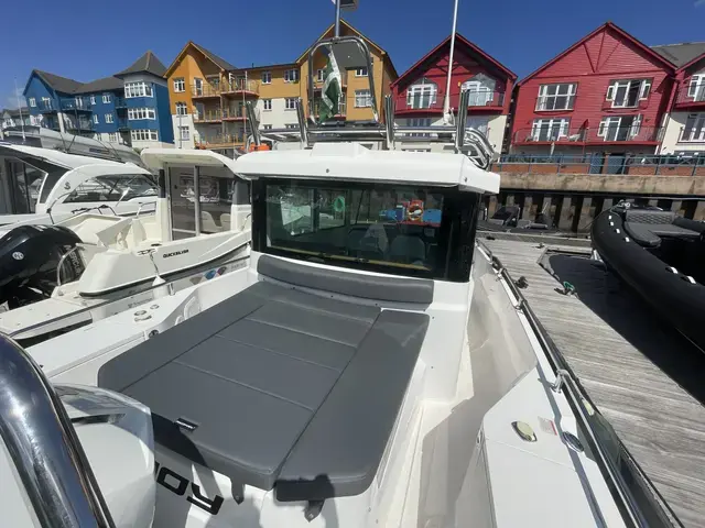 Axopar 28 Cabin