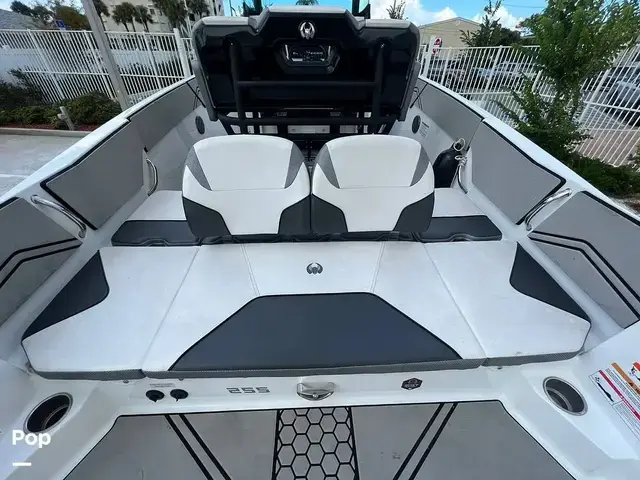 Scarab 255 Open