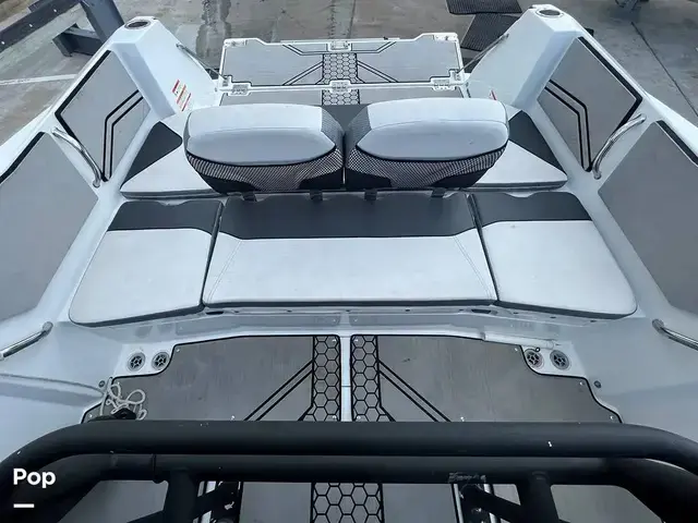 Scarab 255 Open