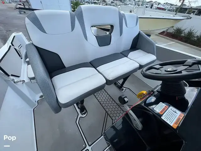 Scarab 255 Open