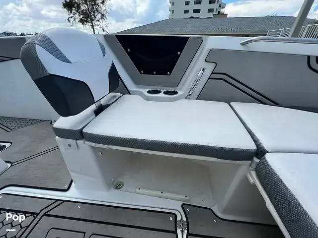 Scarab 255 Open