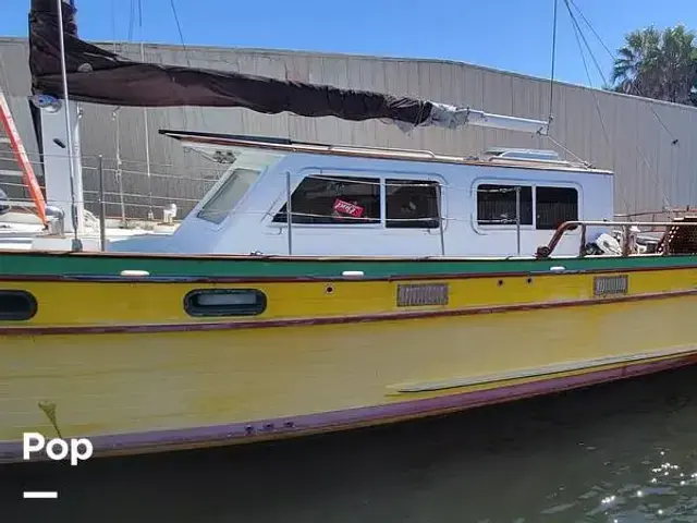 Island Trader Motorsailer 40