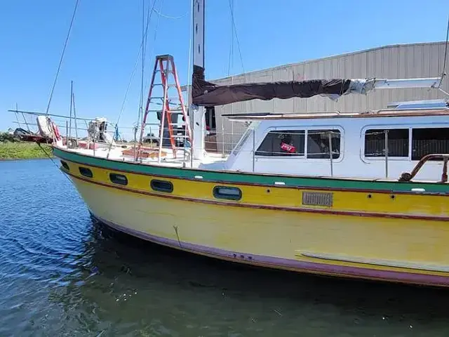 Island Trader Motorsailer 40