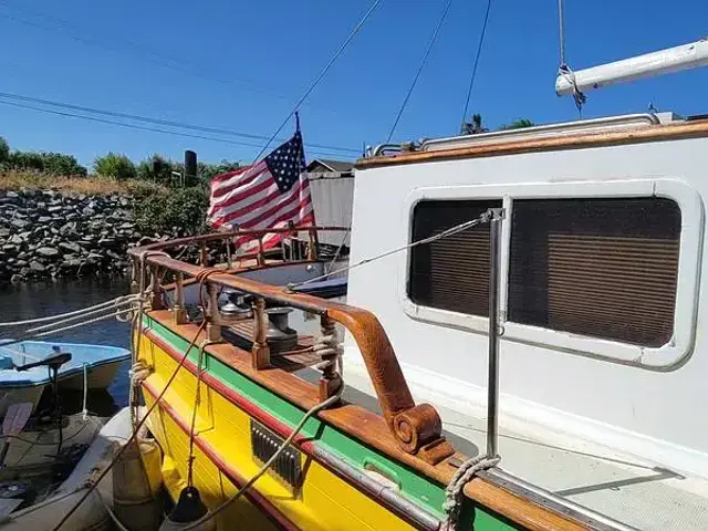 Island Trader Motorsailer 40