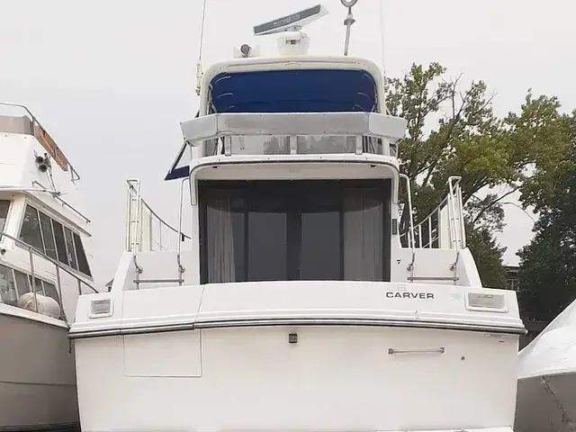 Carver 3697 Mariner