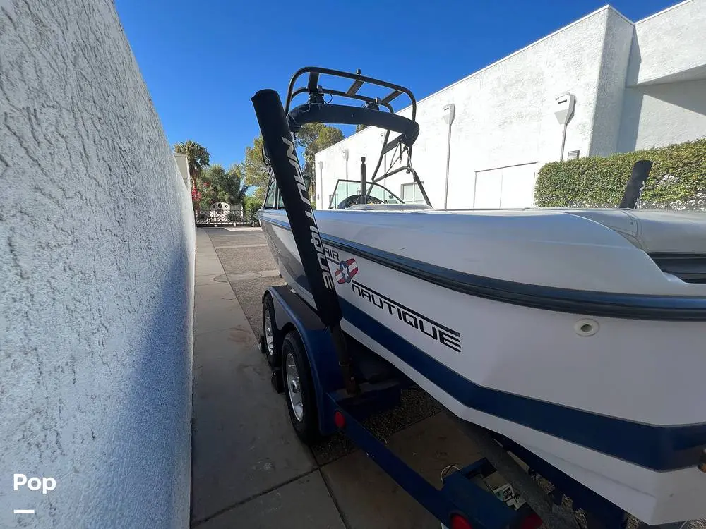 2000 Nautique 21