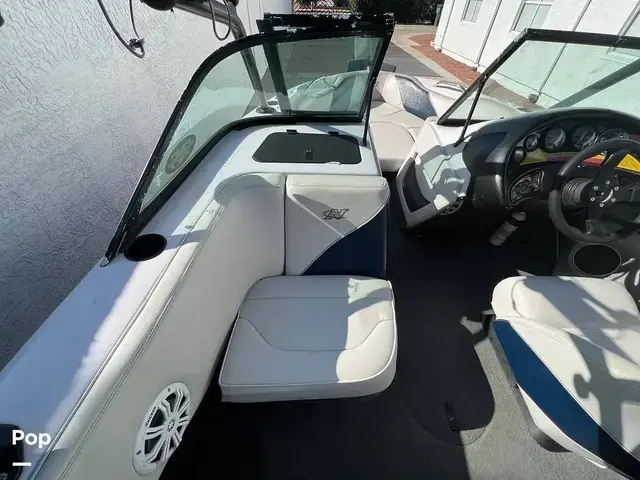 Air Nautique 21