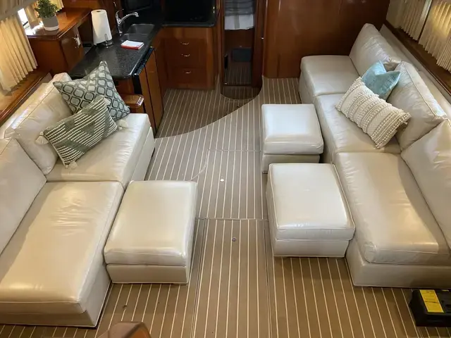 Carver 444 Cockpit Motor Yacht