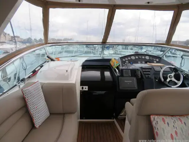 Sealine S 38