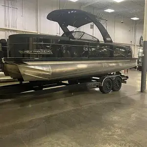 2022 Tahoe 2385 Waketoon