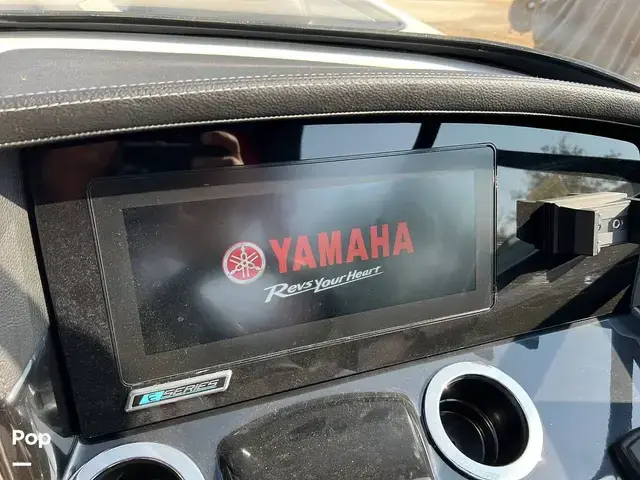 Yamaha 242 Xe