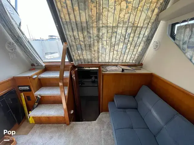 Carver 300 Aft Cabin