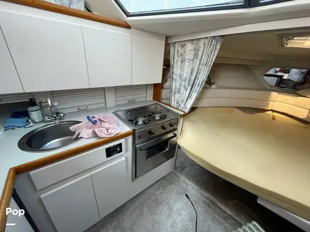 Carver 300 Aft Cabin