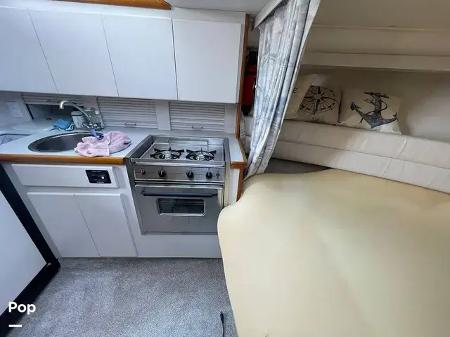 Carver 300 Aft Cabin