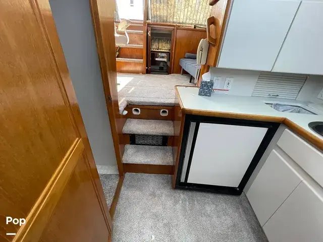 Carver 300 Aft Cabin