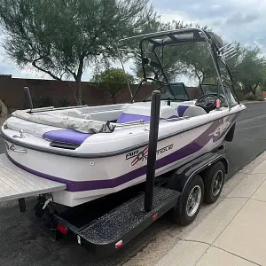 2000 Correct Craft Boats 210 Air Nautique