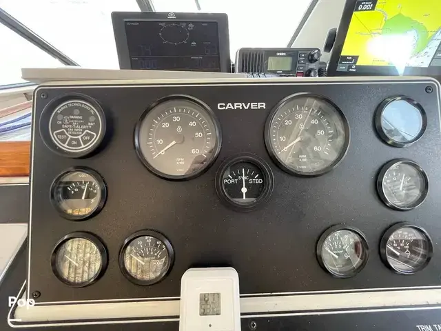 Carver 300 Aft Cabin