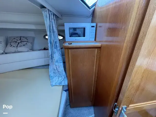 Carver 300 Aft Cabin