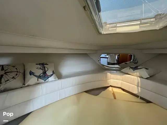 Carver 300 Aft Cabin