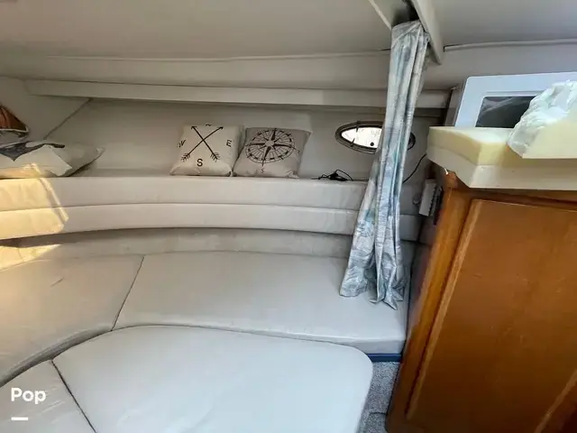 Carver 300 Aft Cabin