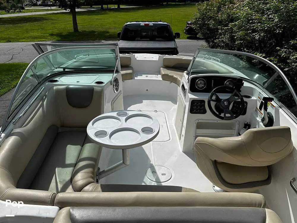 2015 Hurricane 187 sundeck