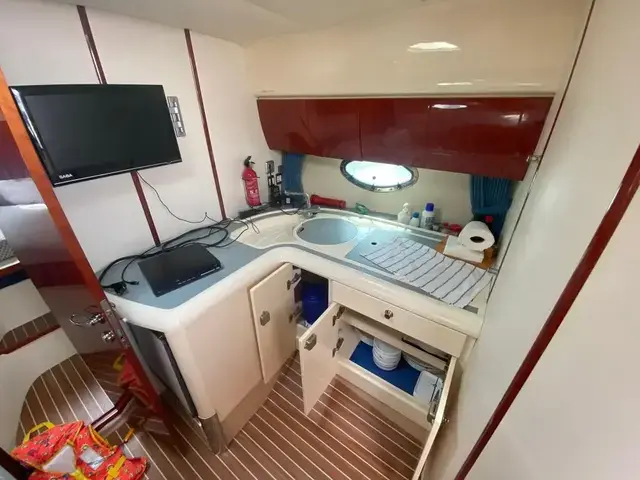 Fairline 34