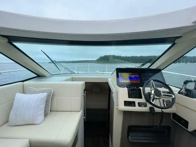 Regal Xo 38