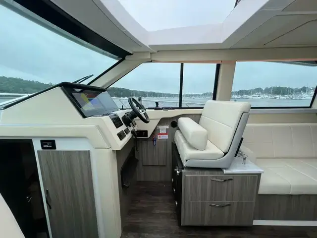 Regal Xo 38