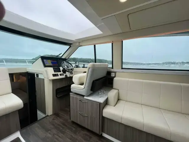 Regal Xo 38