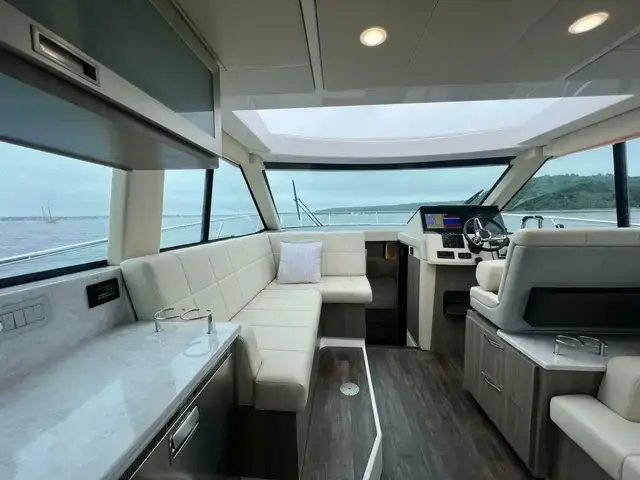 Regal Xo 38