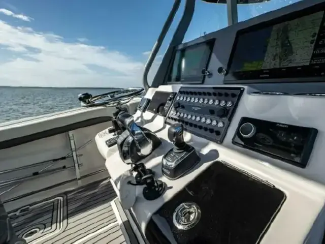 Tidewater 320 Cc