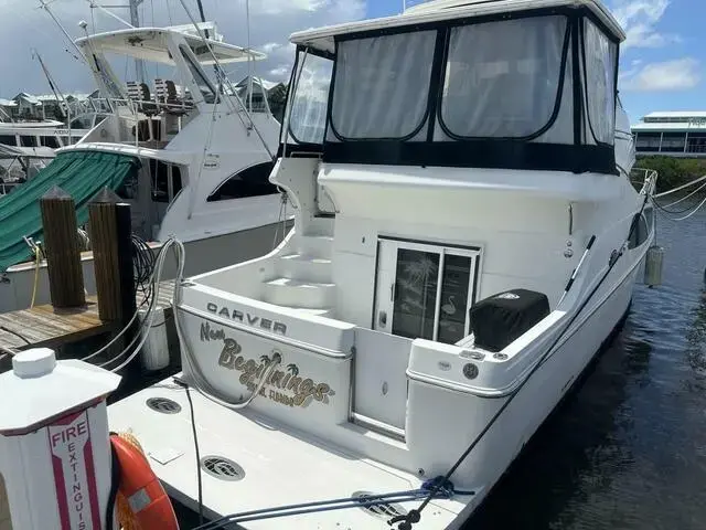 Carver Cockpit Motor Yacht