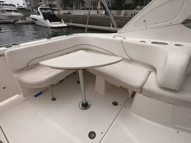 Bayliner 335