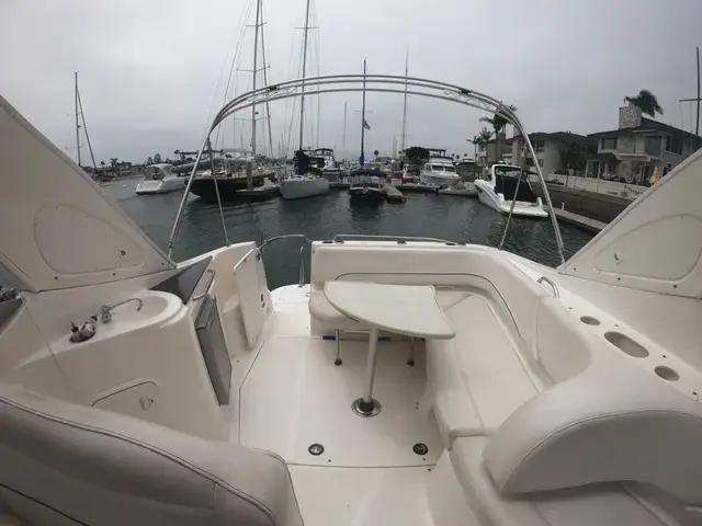 Bayliner 335